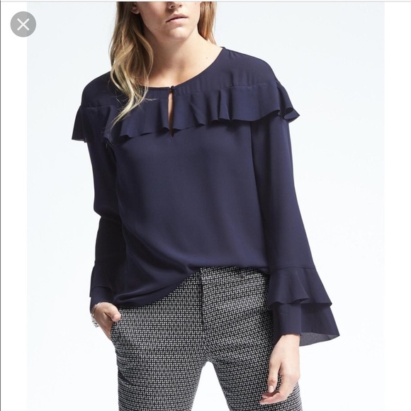 Banana Republic Tops - Banana Republic Easy care flounce Top